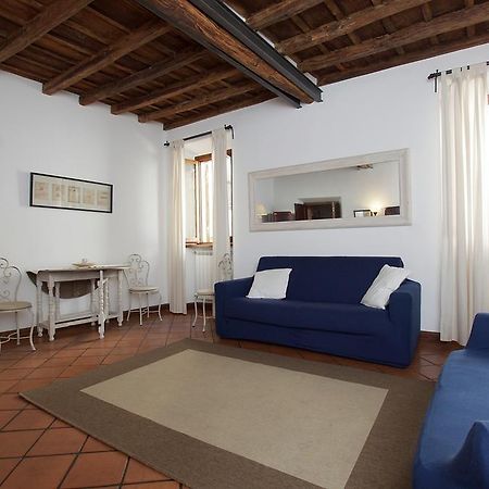 Апартаменты Vacanze Romane Centro Storico Trastevere Номер фото