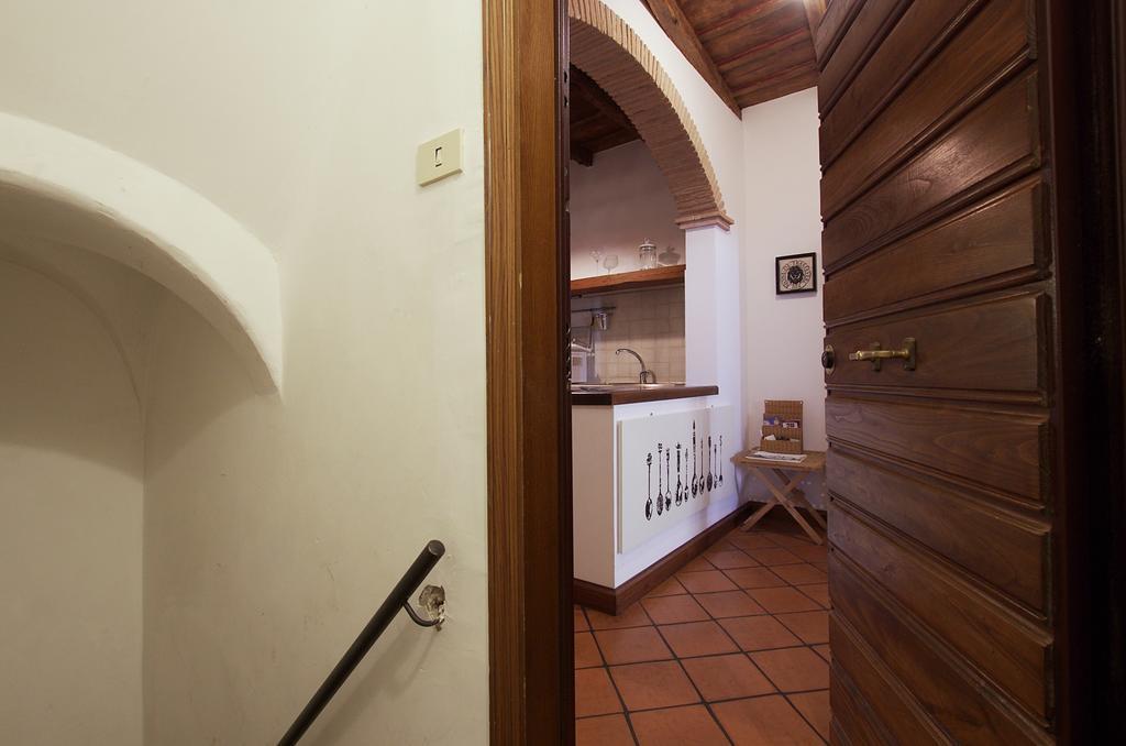 Апартаменты Vacanze Romane Centro Storico Trastevere Номер фото